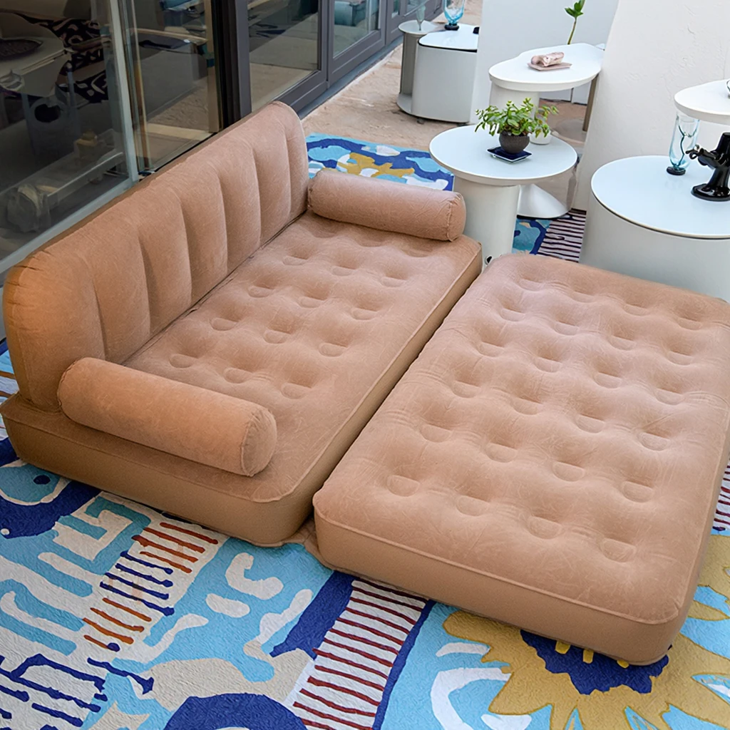 Canapé gonflable beige foncé portable pour camping et détente en extérieur