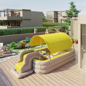 Parc aquatique gonflable avec toboggan